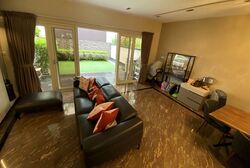 Changi Heights (D17), Terrace #549552111